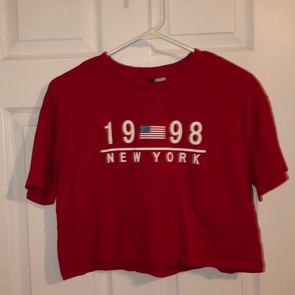 Red crop tee